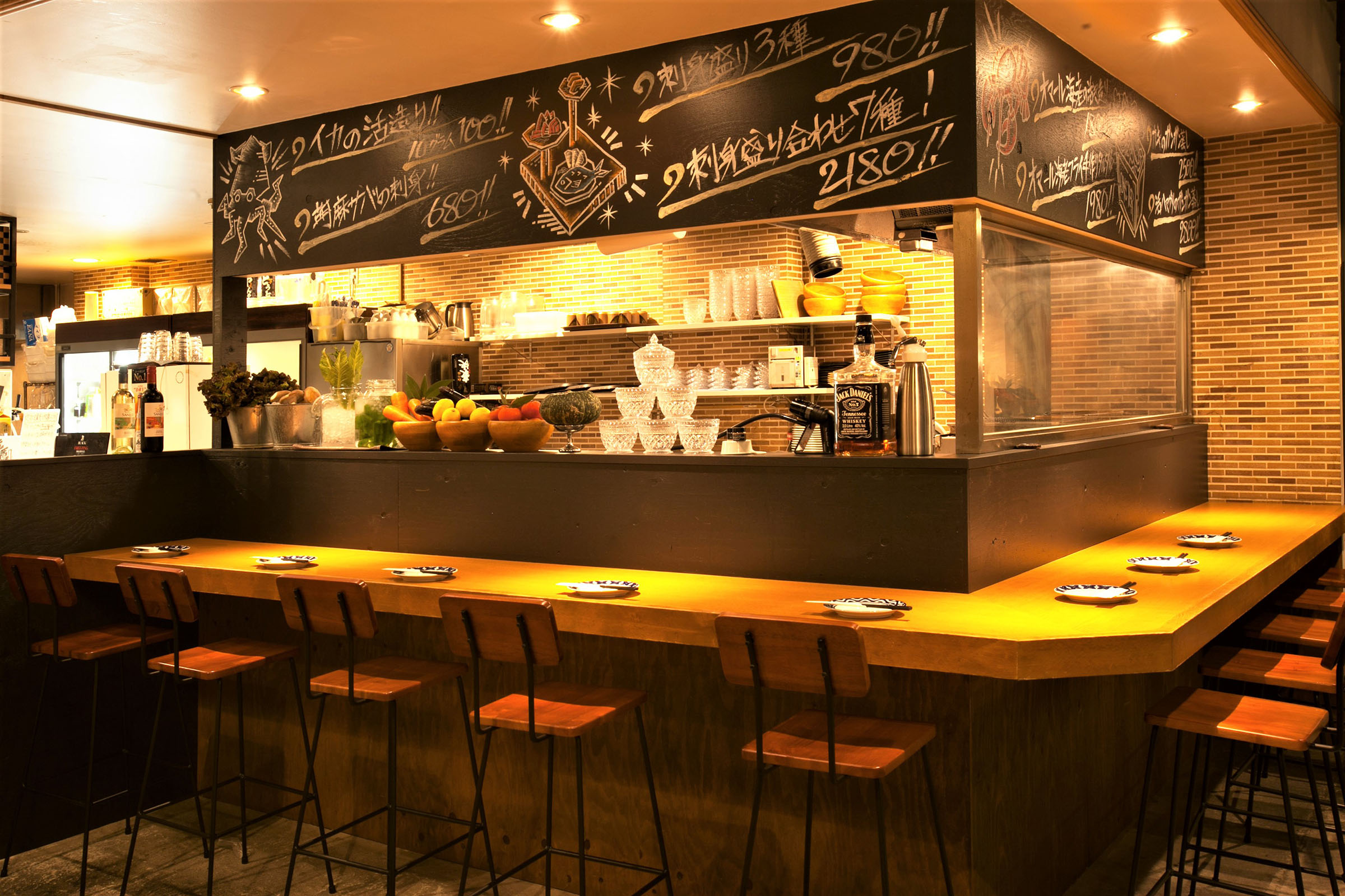 「いつものあの店」としてカジュアルに普段使いしてください｜博多磯っこ商店