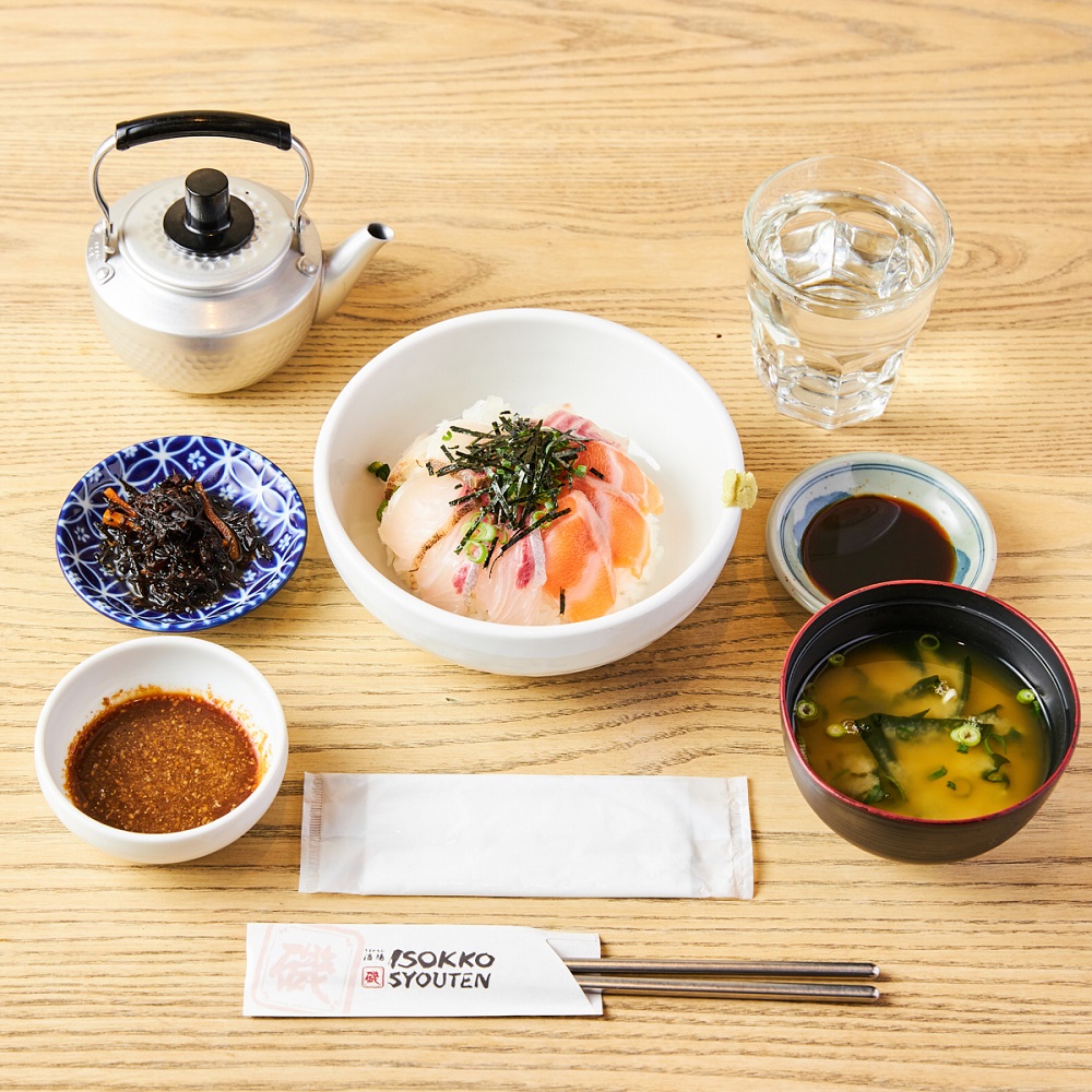 インスタ登録で「海鮮丼定食」ランチがお得に！ ｜博多磯っこ商店