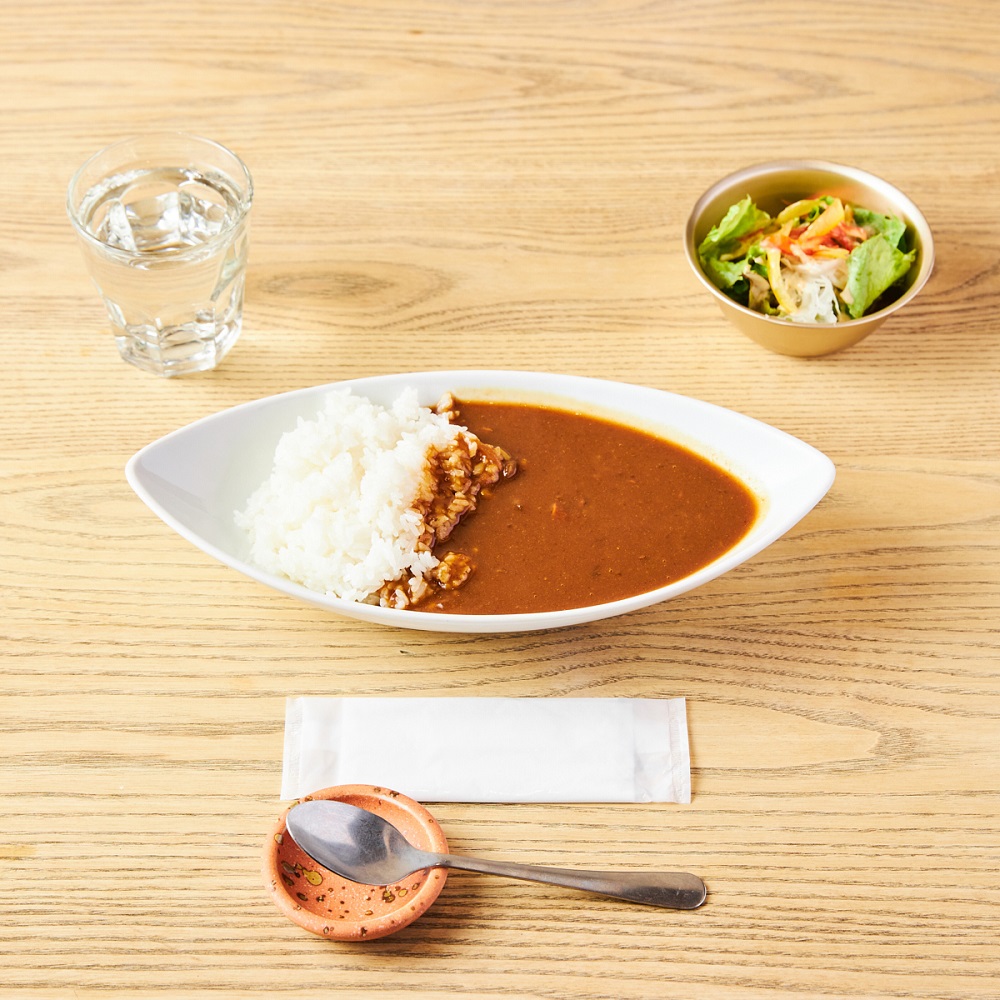 サラダ付きでバランスのいい食事ができるランチメニュー ｜博多磯っこ商店